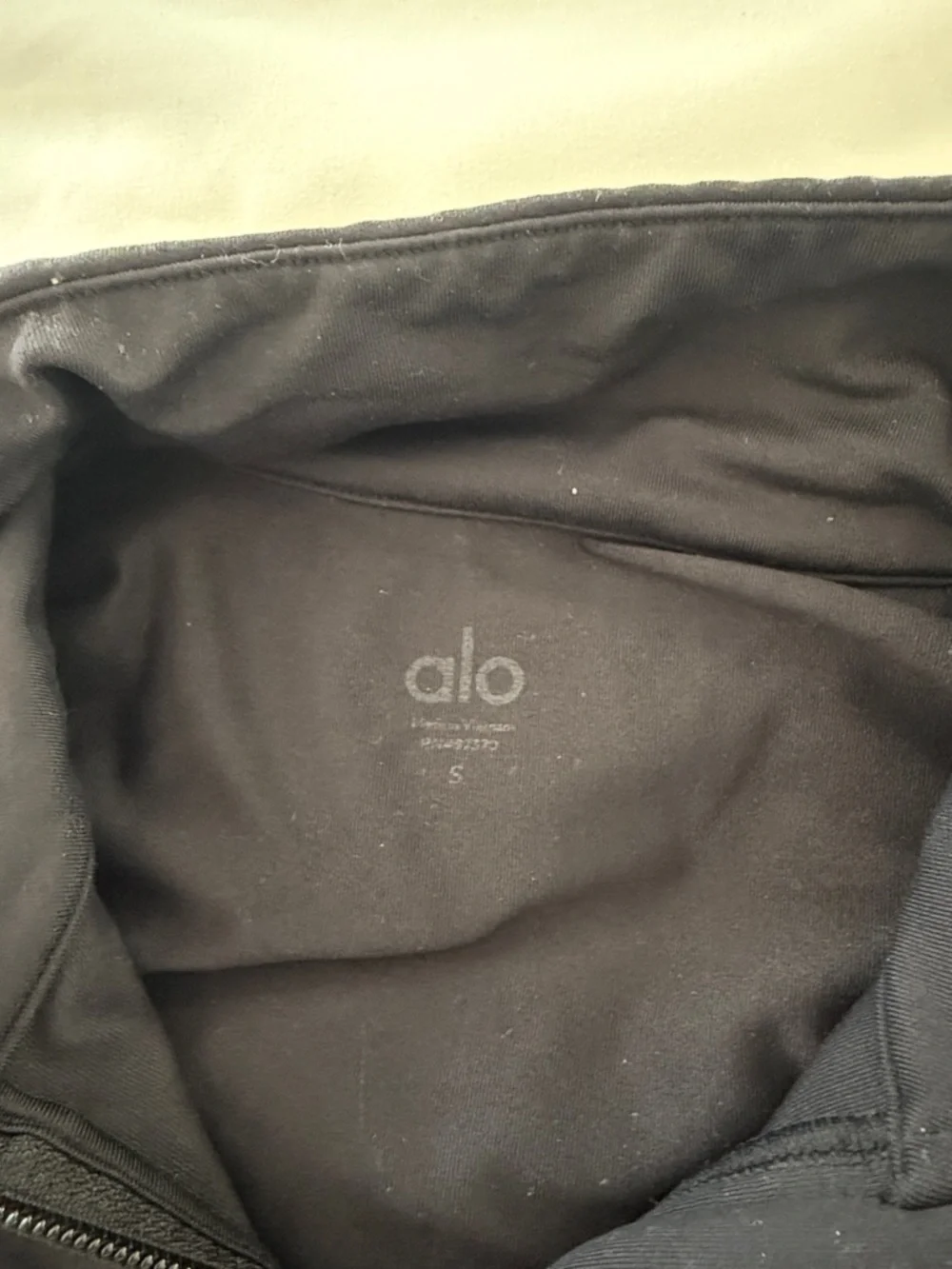 Alo Contour Jacket - Picture 5 of 7